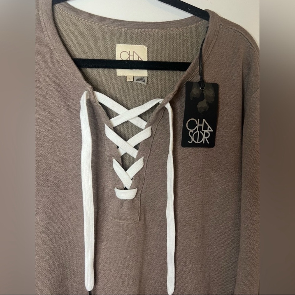 NWT Chaser Lace-Up Long Sleeve Pullover Sweatshirt Taupe Brown Size Large - Picture 2 of 4